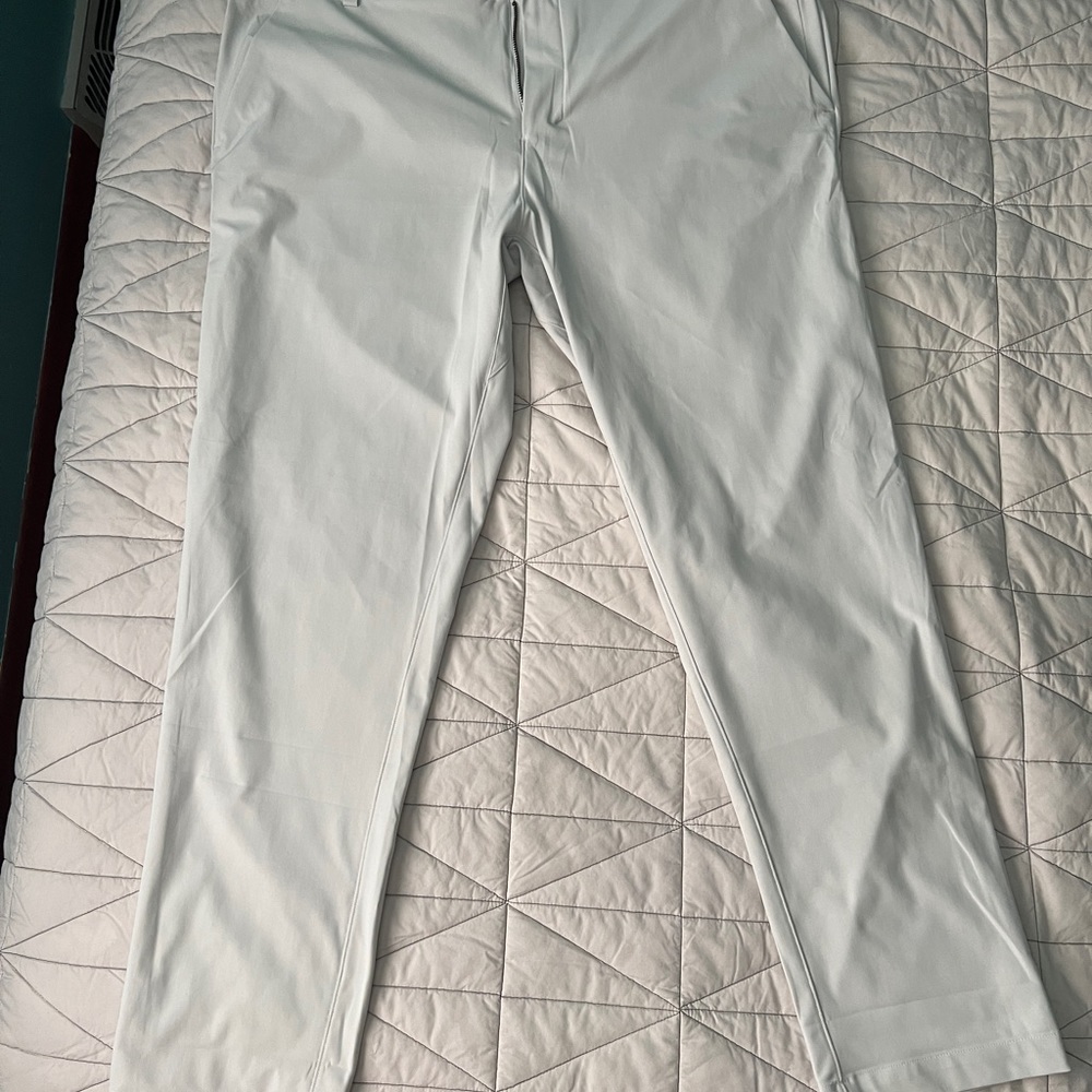 Lululemon Commission Classic-Fit Pant 32"
*Warpstreme